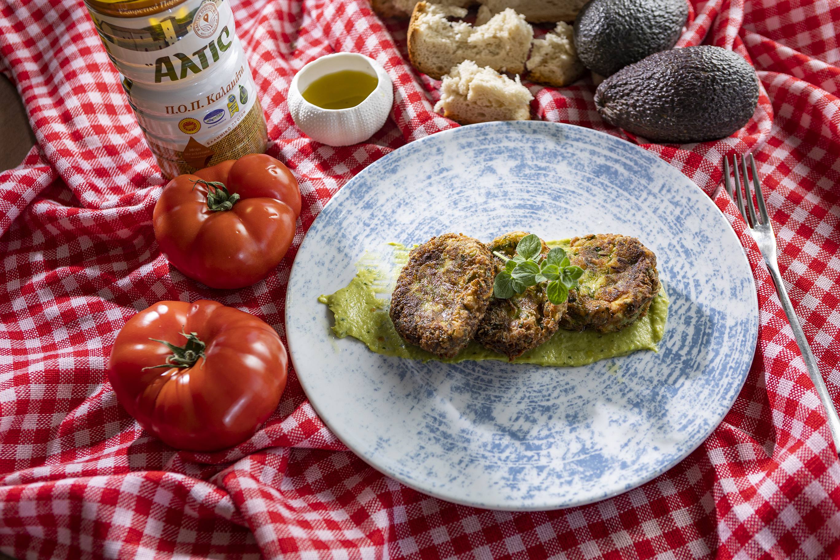 recipe image Κολοκυθοκεφτέδες με Καβούρι και Κρέμα Αβοκάντο