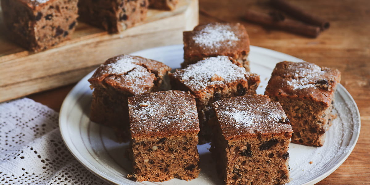 recipe image Traditionelle Fanouropita (Veganer Kuchen mit Rosinen und ...